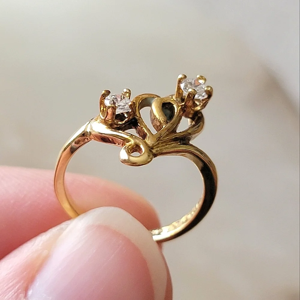 Vintage COP 92 Double Heart Ring Gold Tone Simulated Stones